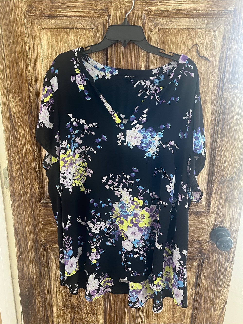 torrid Black Floral V-Neck Tunic with Purple & Yellow Accents